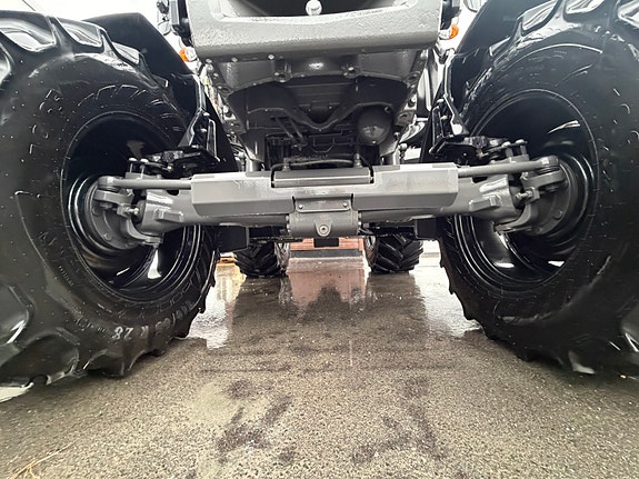 Valtra G135 Unlimited Versu 2 sett dekk 709 TIMER 11 of 30