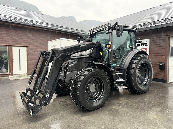 Valtra G135 Unlimited Versu 2 sett dekk 709 TIMER 22 of 30