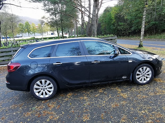 Opel Astra 11 of 30
