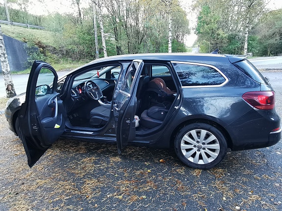 Opel Astra 3 of 30