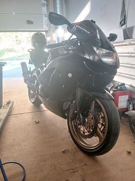 Kawasaki Ninja ZX-6R 8 of 16