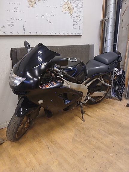 Kawasaki Ninja ZX-6R 16 of 16