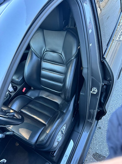 Porsche Macan 10 of 16