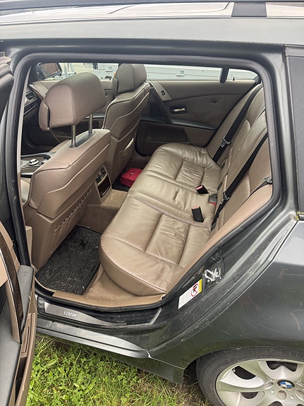 BMW 530d 5 of 15