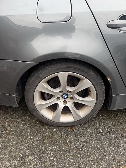 BMW 530d 6 of 15