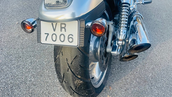 Harley-Davidson VRSCAW V-Rod 10 of 30