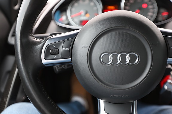 Audi R8 14 of 30