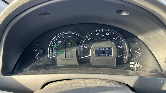 Toyota Camry 13 of 29