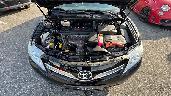 Toyota Camry 6 of 29
