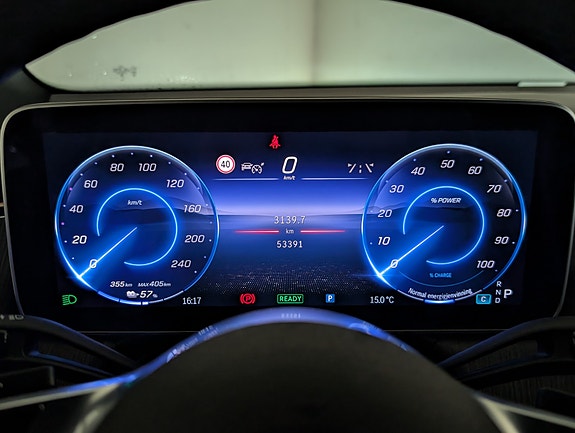 Mercedes-Benz EQE350 15 of 24