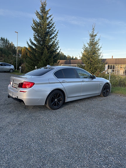 BMW 520d 3 of 13