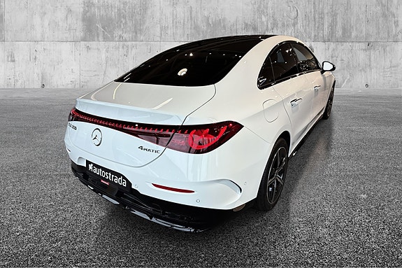 Mercedes-Benz CLA350 6 of 18