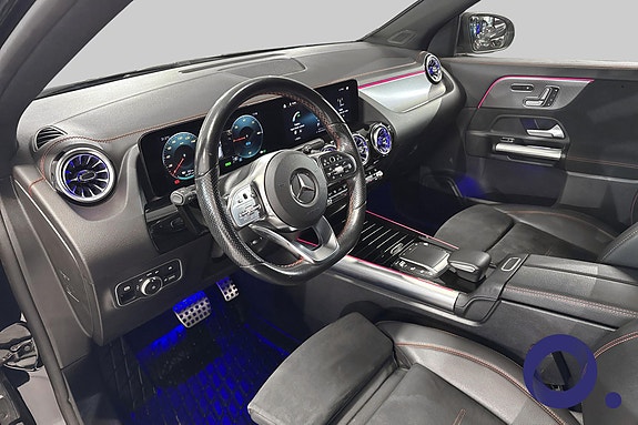 Mercedes-Benz EQA250 13 of 17