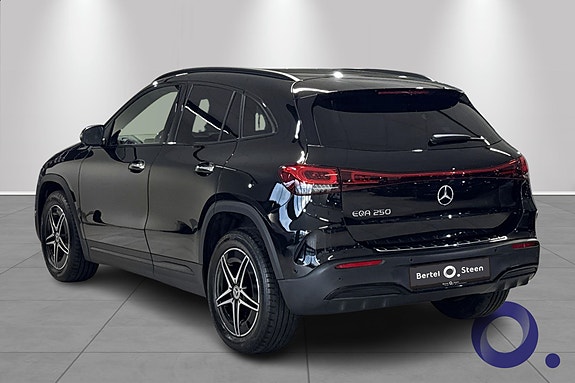 Mercedes-Benz EQA250 3 of 17