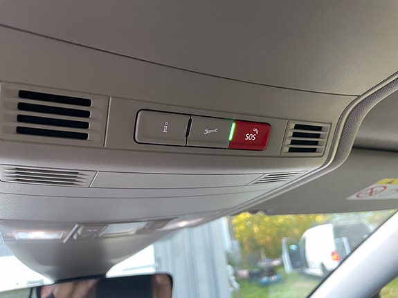 Volkswagen Touran 30 of 30