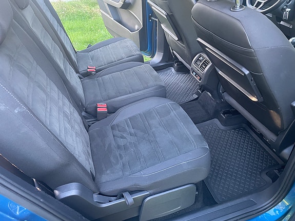 Volkswagen Touran 19 of 30