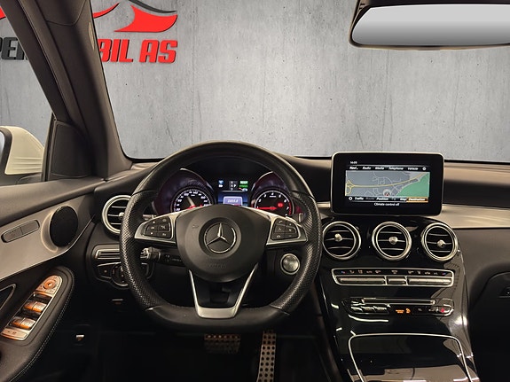 Mercedes-Benz GLC350 e 22 of 30