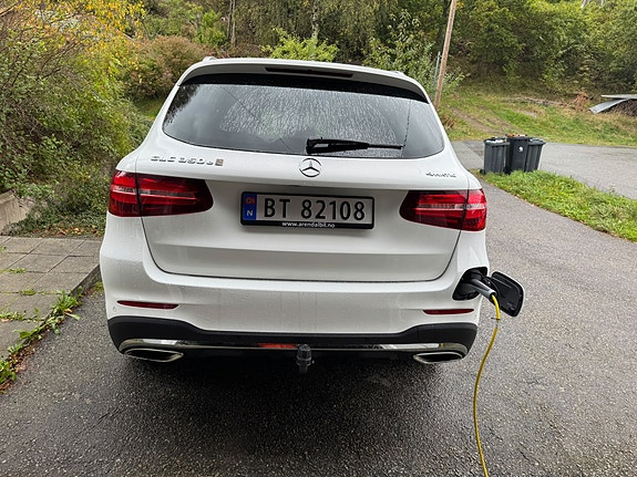 Mercedes-Benz GLC350 e 5 of 30