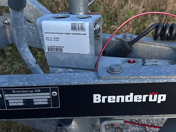 Buster Magnum 2012 – Yamaha F225 V6 – ca. 300 timer – henger 10 of 10