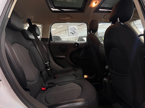 MINI Countryman-Serie 12 of 25