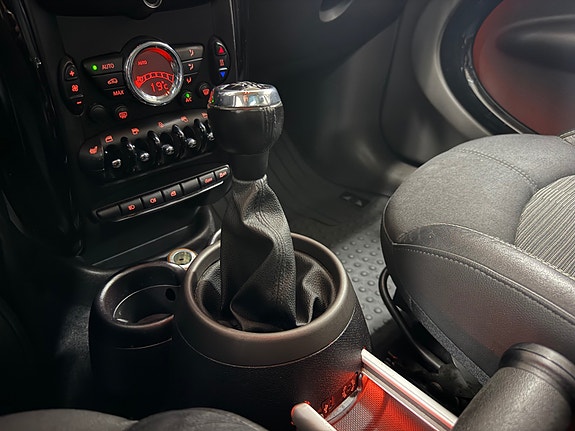 MINI Countryman-Serie 20 of 25