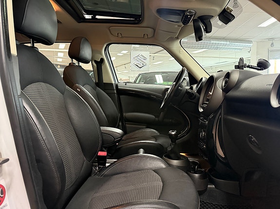 MINI Countryman-Serie 13 of 25