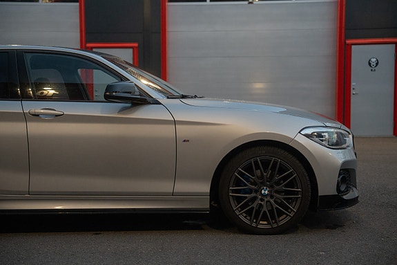 BMW 120d 6 of 21
