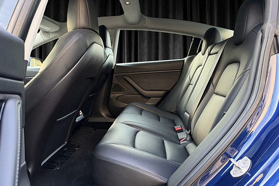 Tesla Model 3 17 of 24