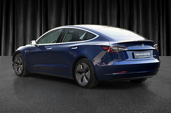 Tesla Model 3 7 of 24