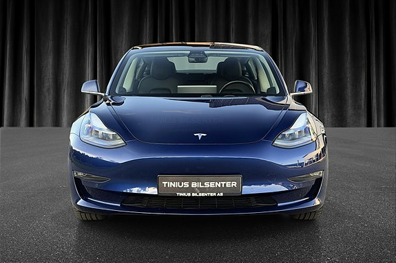 Tesla Model 3 3 of 24
