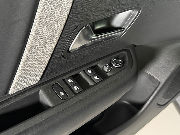 Citroen E-C4 30 of 30