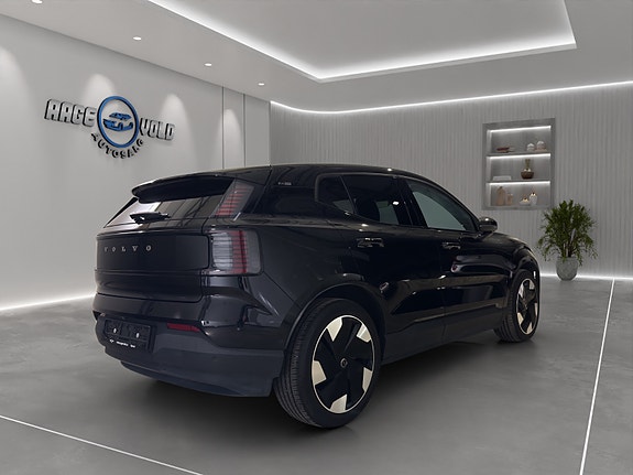 Volvo EX30 10 of 23