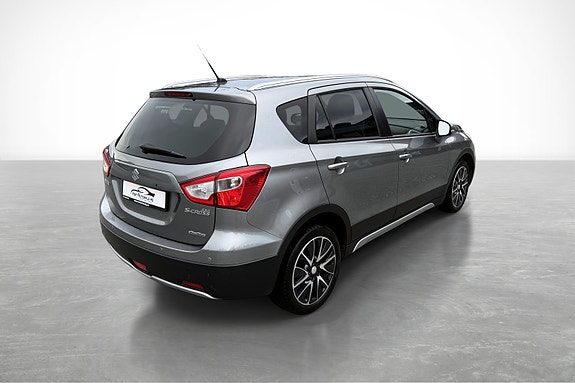 Suzuki SX4 S-Cross 5 of 17