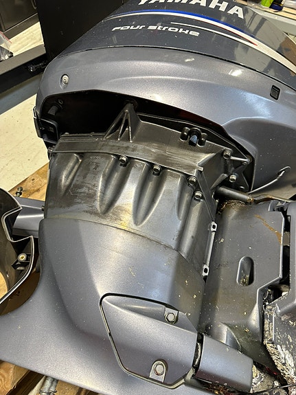 Yamaha F150 4 of 8
