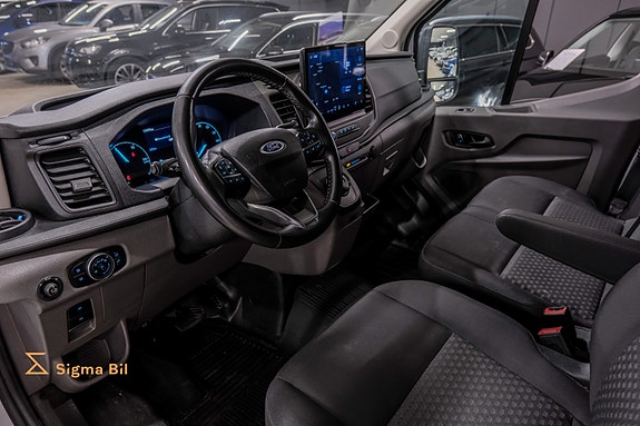 Ford Transit 18 of 30
