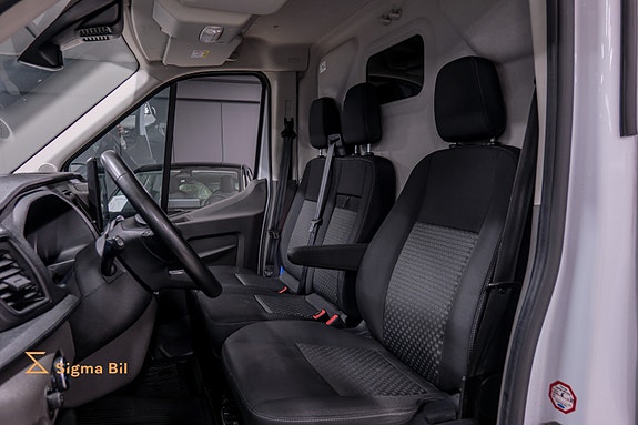 Ford Transit 16 of 30
