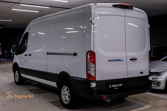 Ford Transit 7 of 30