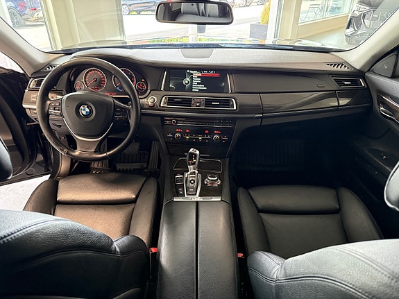 BMW 730d 22 of 30