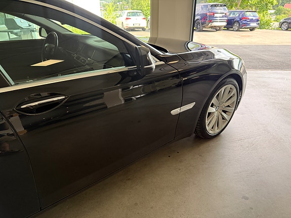 BMW 730d 4 of 30