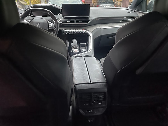 Peugeot 5008 14 of 18