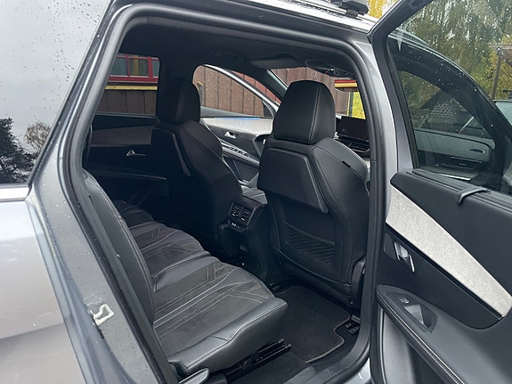 Peugeot 5008 15 of 18