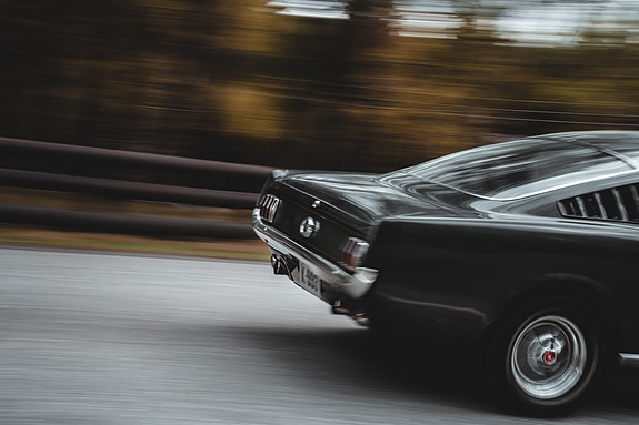 Ford Mustang 2 of 10