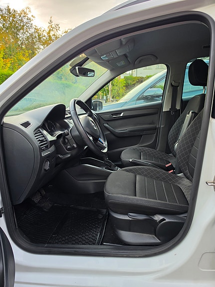 Skoda Fabia 5 of 12