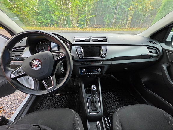 Skoda Fabia 7 of 12