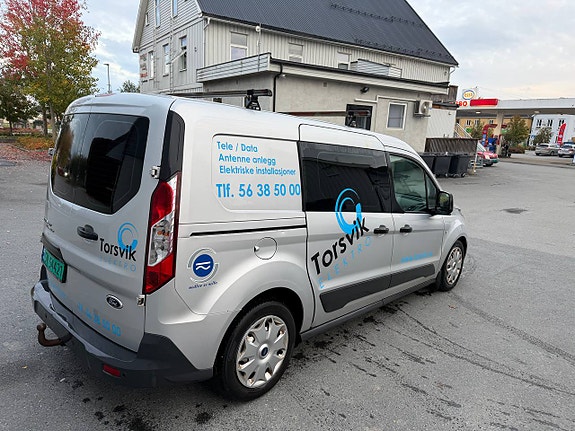 Ford Transit Connect 3 of 16