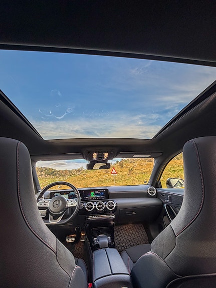 Mercedes-Benz A250 e 23 of 30