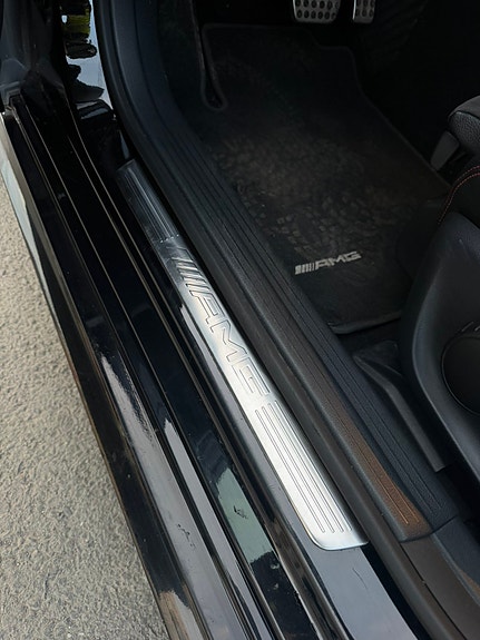 Mercedes-Benz CLA45 18 of 24