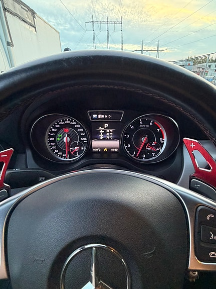 Mercedes-Benz CLA45 14 of 24