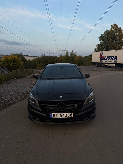 Mercedes-Benz CLA45 2 of 24