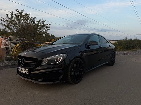Mercedes-Benz CLA45 5 of 24